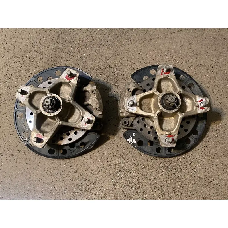 YAMAHA YFZ450 YFZ 450 FRONT WHEEL HUBS SPINDLES ROTORS CALIPERS OEM 04 05 06 07