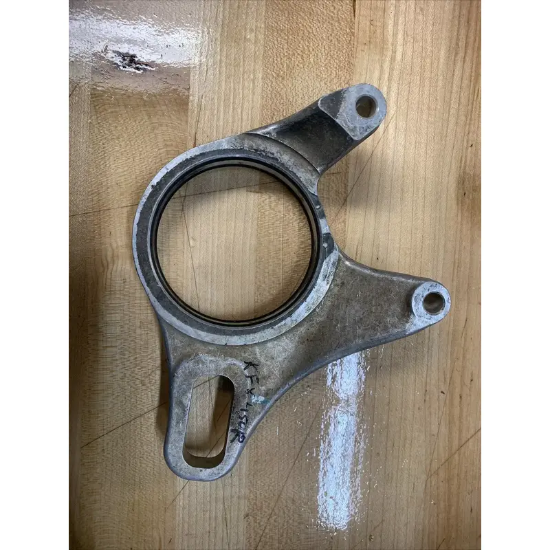 KAWASAKI KFX450R KFX 450 450R 2008 08 REAR BRAKE CALIPER BRACKET STAY MOUNT