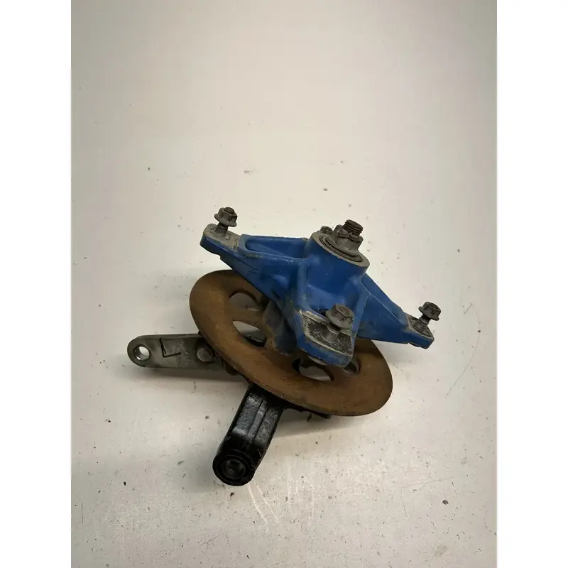 1990 90 SUZUKI LT500R lt 500 r Quadzilla Front Left Hub Spindle Knuckle READ DES