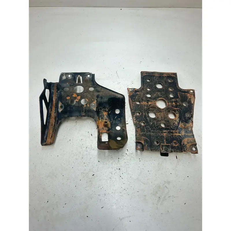 86 1986 Honda Fourtrax Trx200sx 200 Sx OEM Skid Plate Bash Engine Swingarm