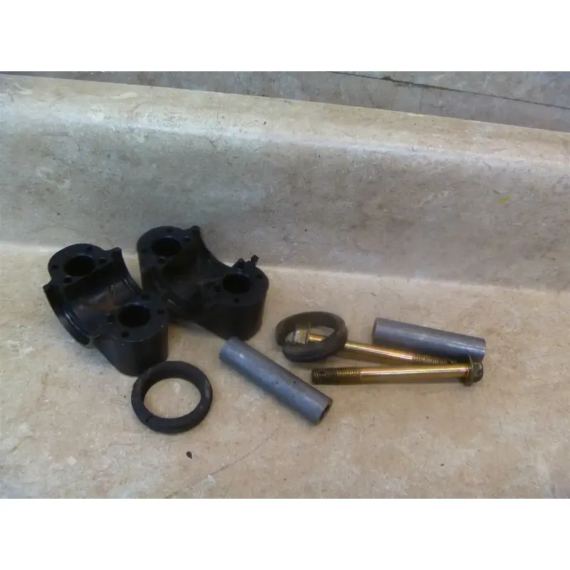 Suzuki 250 LT LT250-F LT-F250W QUADRUNNER Used Steering Stem Clamps 1998 SB59