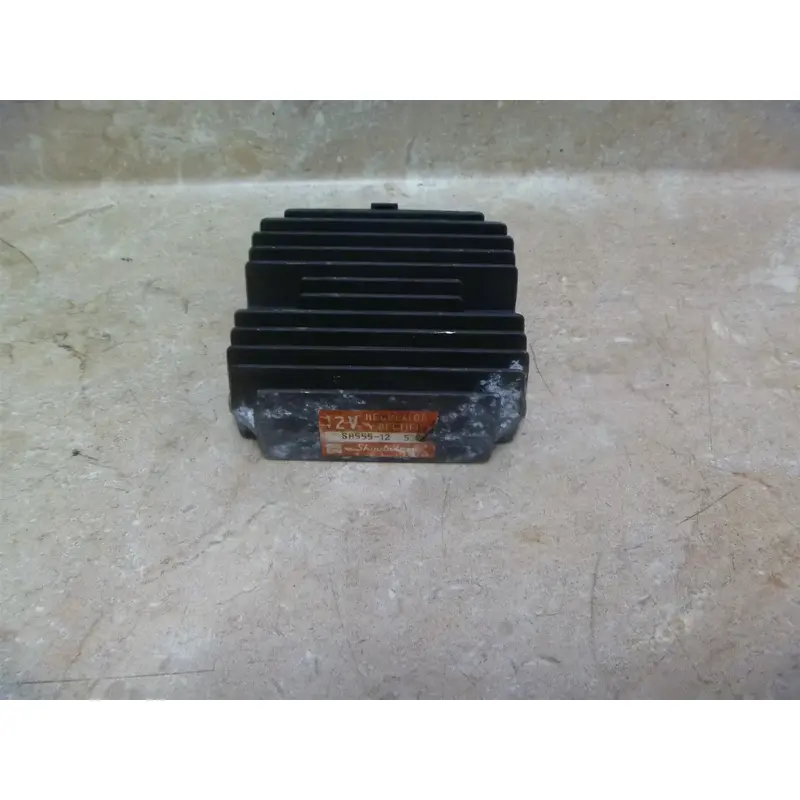 Kawasaki 600 NINJA ZX600-A2 ZX 600 Used Regulator Rectifier 1986 #KB9