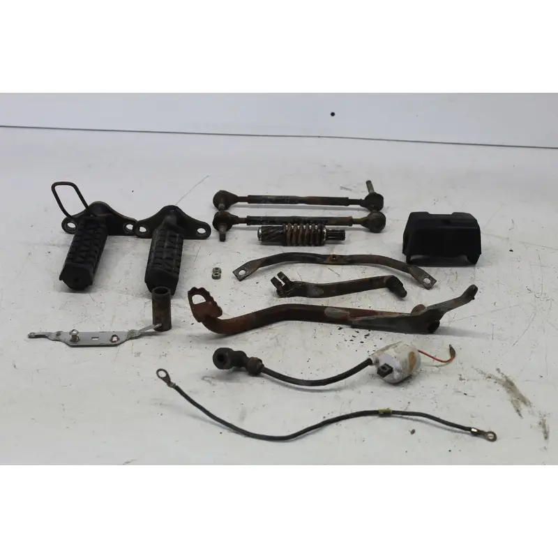 85 YAMAHA MOTO 4 YFM80 PARTS AND HARDWARE NUTS BOLTS