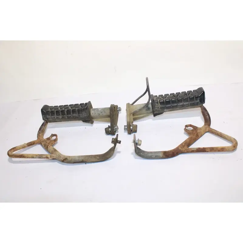 1988 Yamaha Moto 4 Yfm80 Left Right Foot Rests Pegs Steps 88-93 55X-27411-01-00