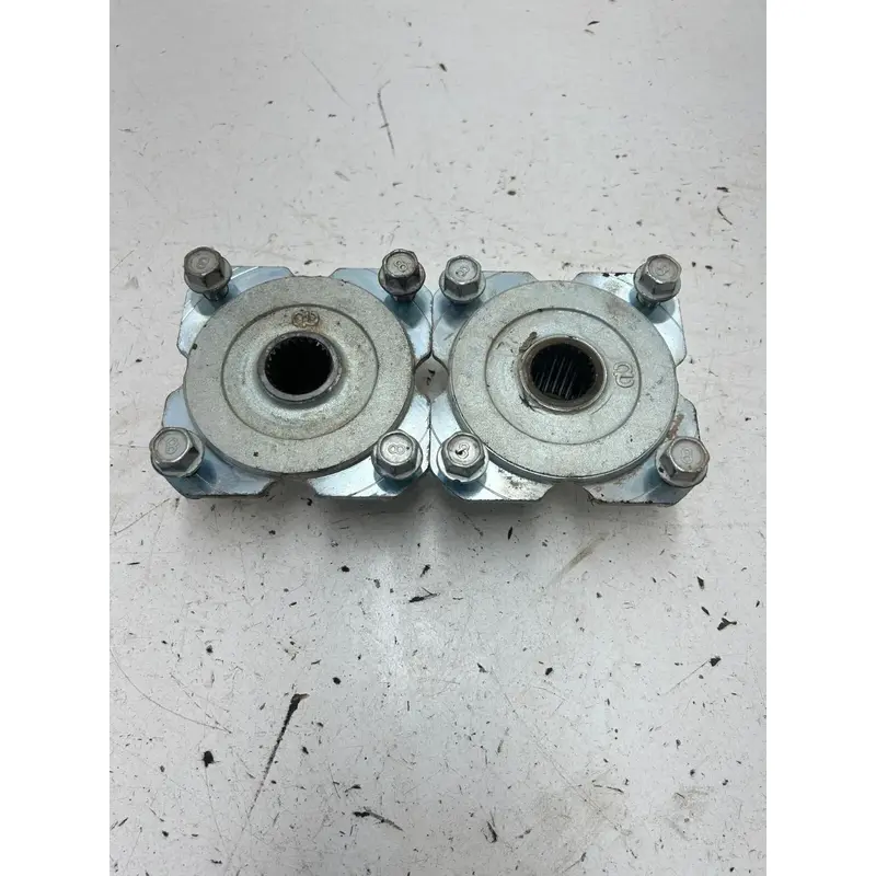 02 2002 Polaris Scrambler 90 2 Stroke OEM GOOD Rear Back Wheel Hub Lugs Hubs Lug