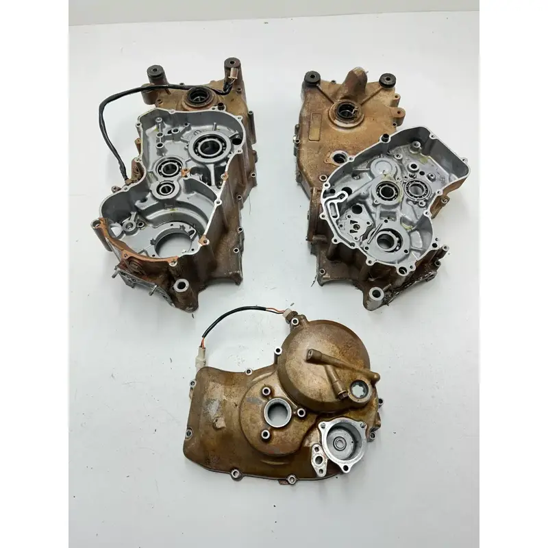 1999 99 Arctic Cat 300 4x4 OEM Crankcase Cases Case Cover Engine Motor Clutch
