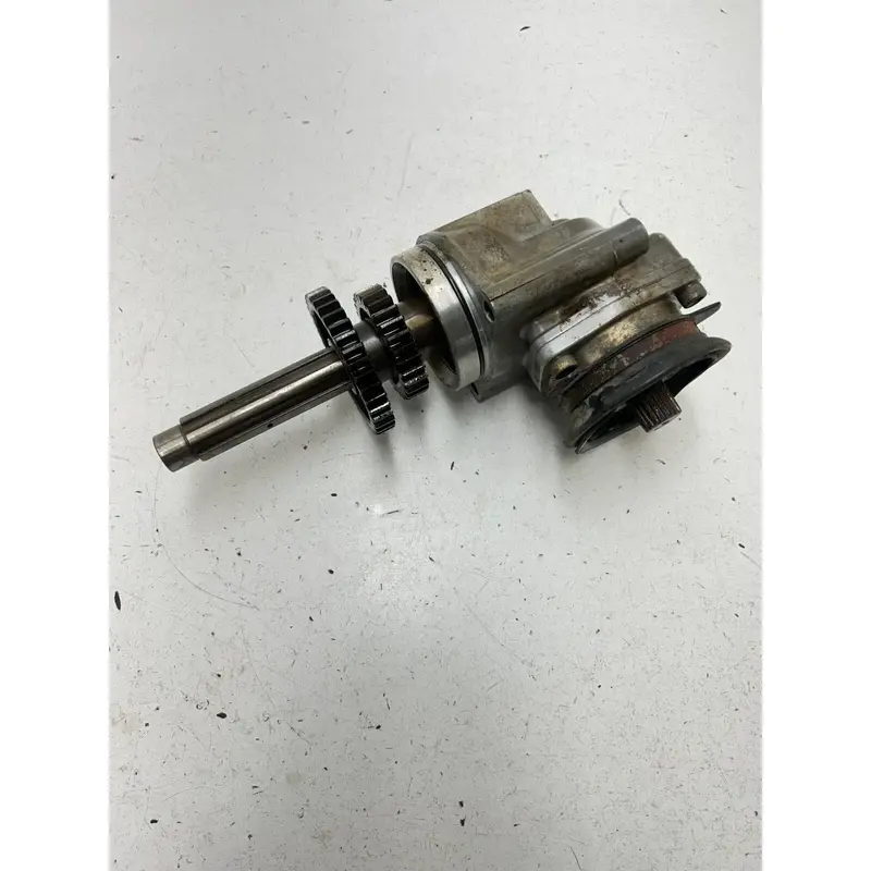 88 1988 Honda Fourtrax 300 TRX300FW 4x4 OEM Output Shaft Drive Bevel Gear Elbow