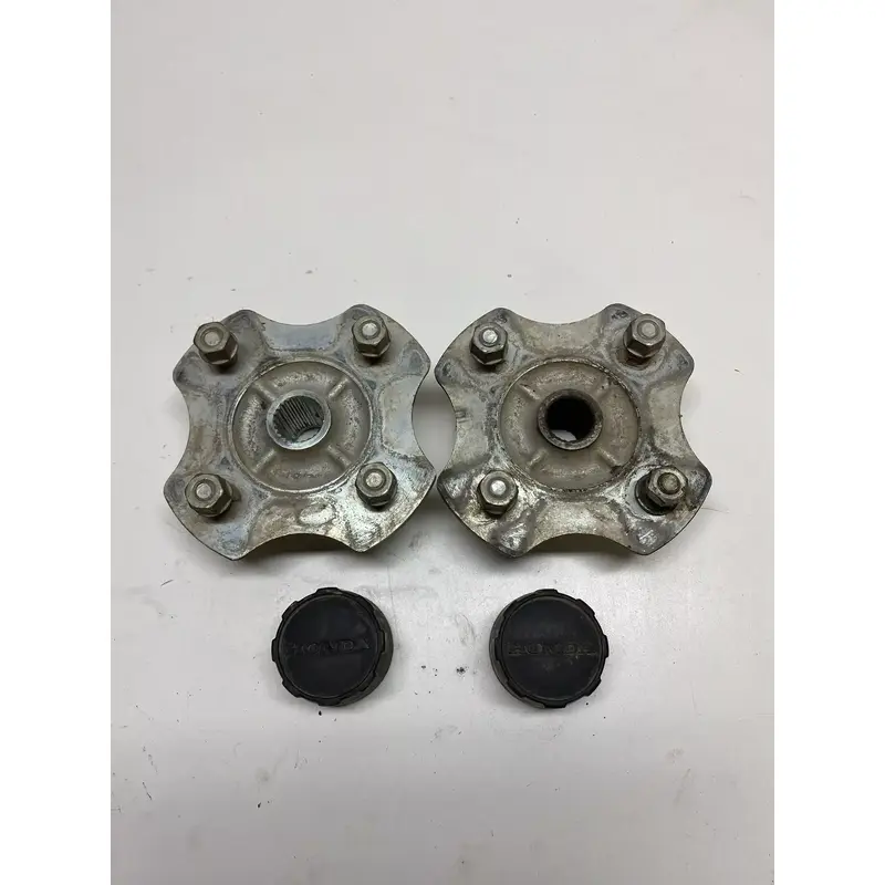 1986 HONDA TRX 200 SX BACK HUB L R CAP LUG  GOOD FREE US SHIP