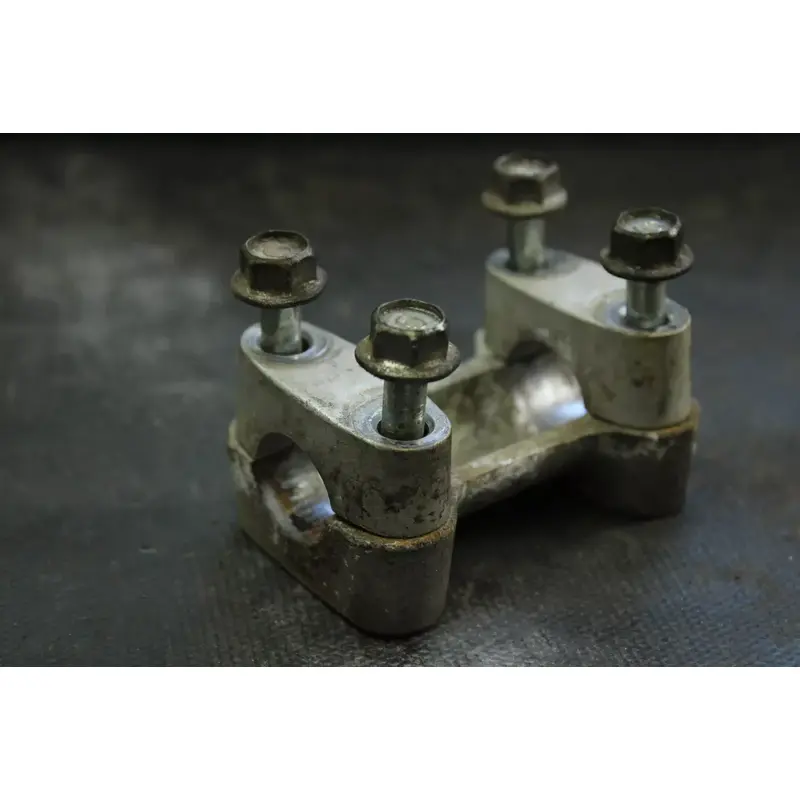 1996 Yamaha Timberwolf 250 OEM Handlebar Mounts  B4472
