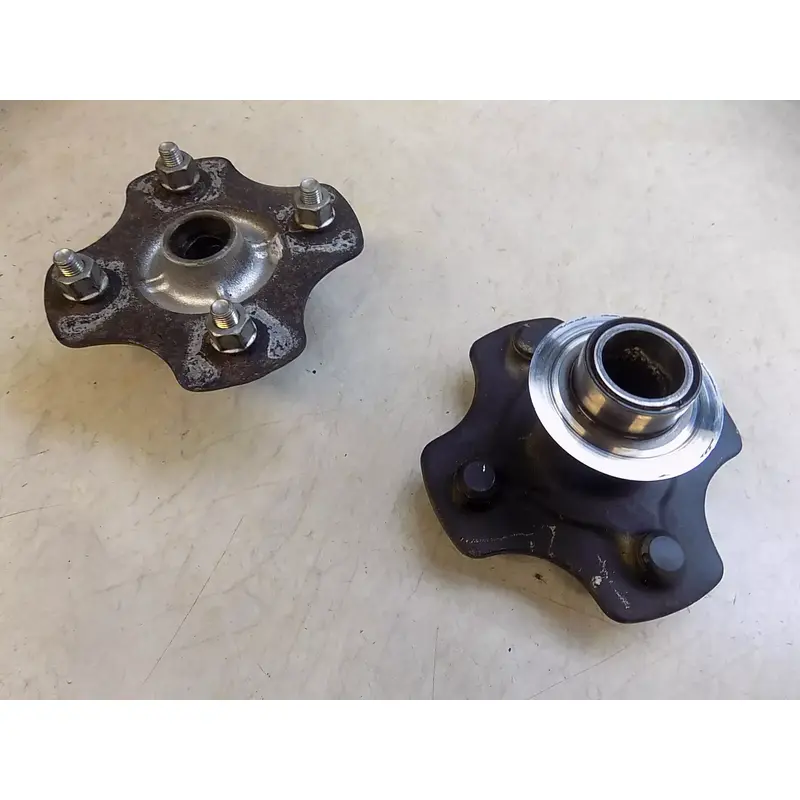 Honda ATC250SX Rear Hubs Set left right hub   ATC 250sx sx 1986
