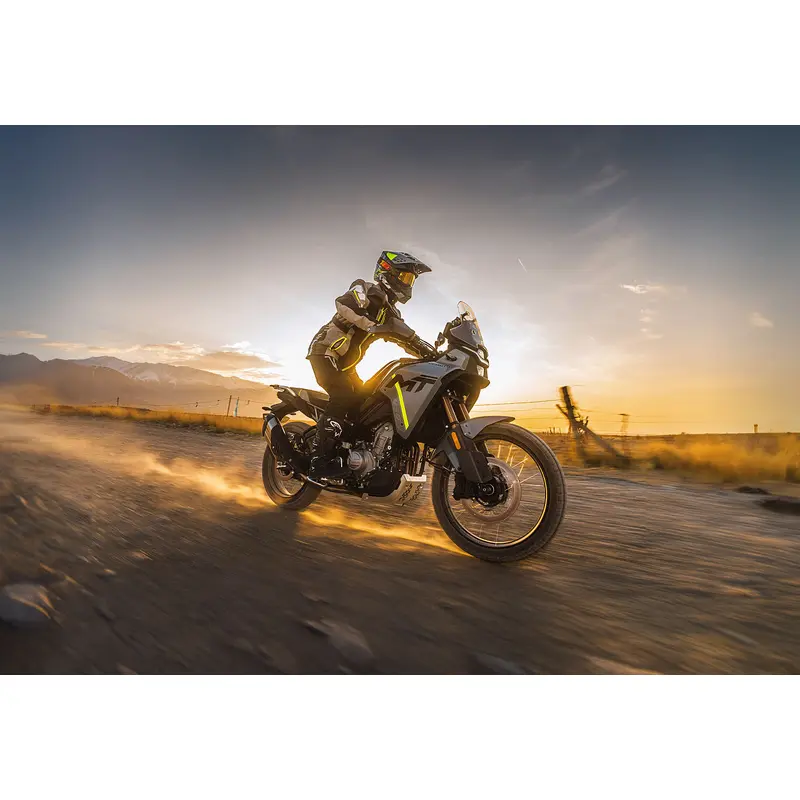 CFMOTO 450MT