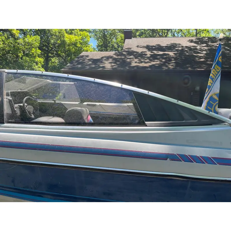1989 Bayliner Capri 19ft Windshield Glass Passenger Left Rear Side Panel