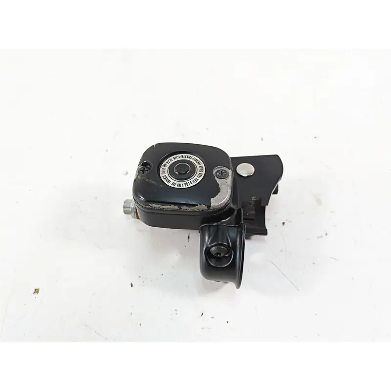 2013 Harley Softail FLSTC Heritage Classic Front Master Cylinder 9/16 45029-11D