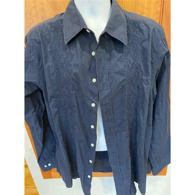 Mens Gap XL Extra Large Casual Dress Shirt Embroidered Classic Fit