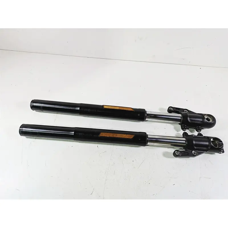 2018 Harley Softail FXFBS Fat Bob Straight Showa Front Fork Leg Set 45400178